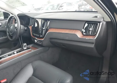 2024 Volvo Xc60 Plus from USA, damaged, VIN YV4L12RL8R1776951